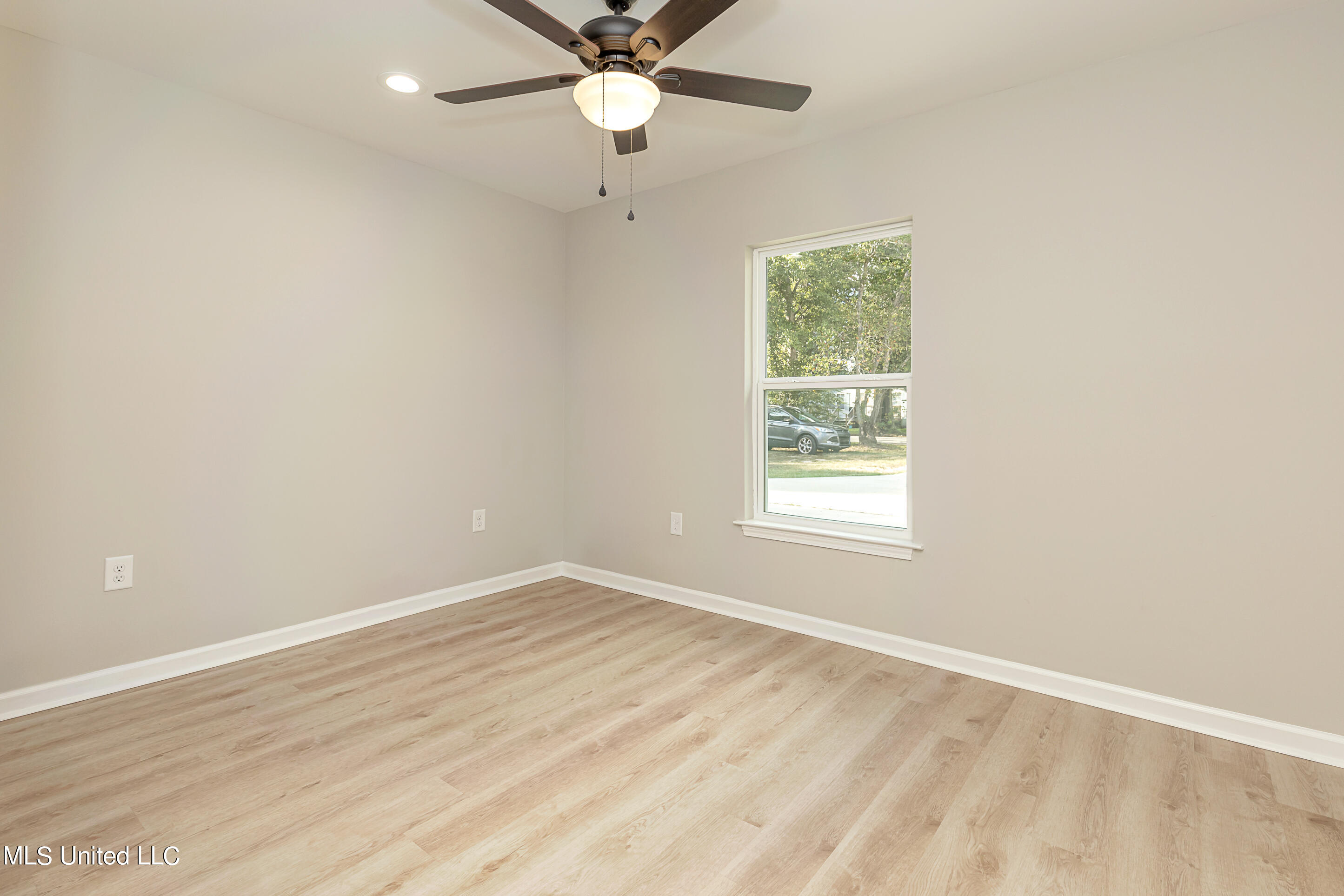 3100 Sam Kirkwood Road Moss Point, MS 39562 - Photo 35 of 54 IMG_7904