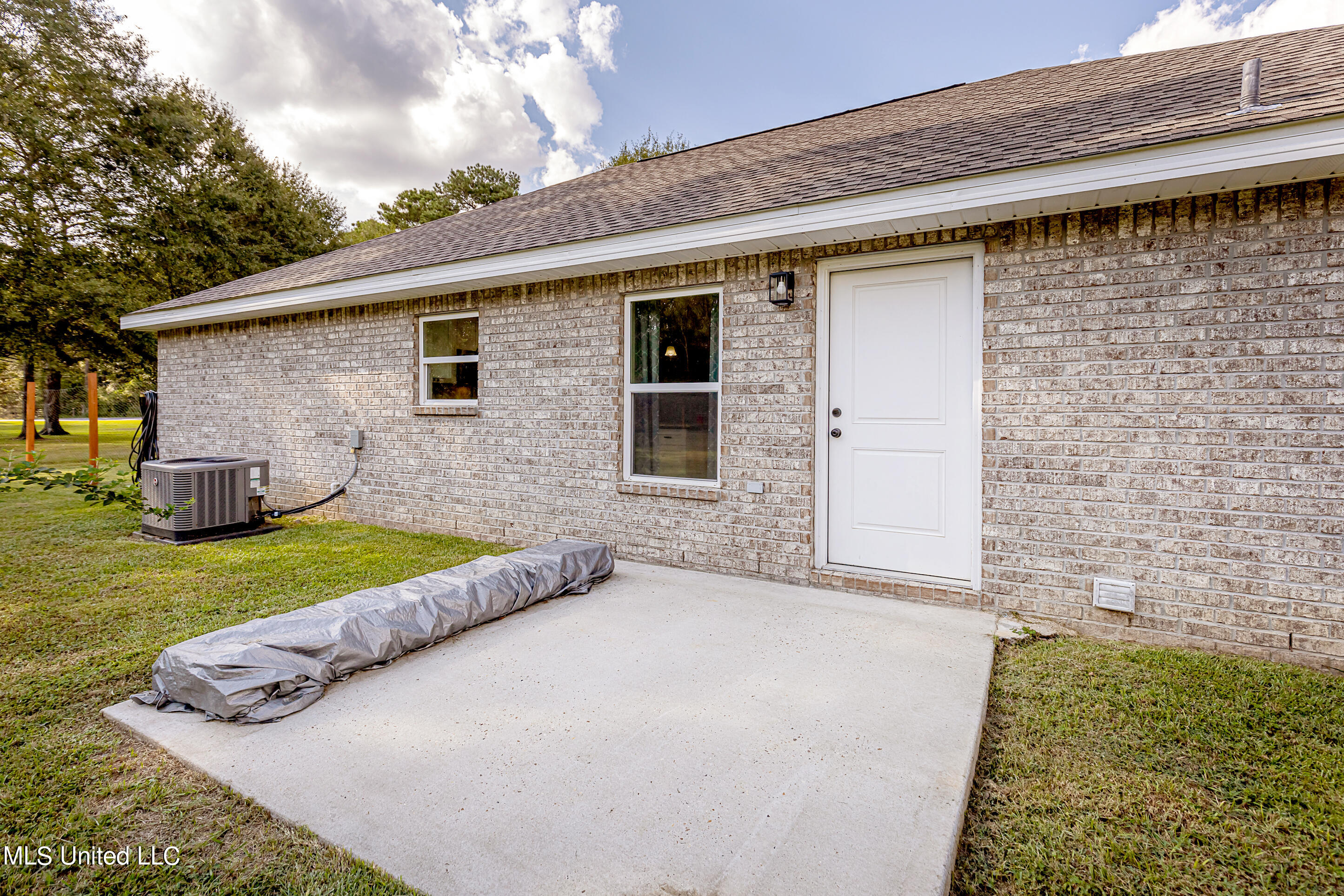 3100 Sam Kirkwood Road Moss Point, MS 39562 - Photo 39 of 54 IMG_7841
