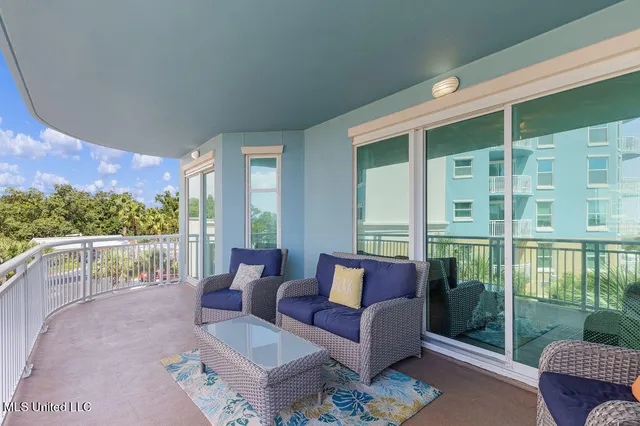 $478,000 | 2230 Beach Drive, Unit 308, Gulfport, MS 39507