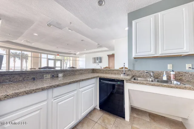 $478,000 | 2230 Beach Drive, Unit 308, Gulfport, MS 39507