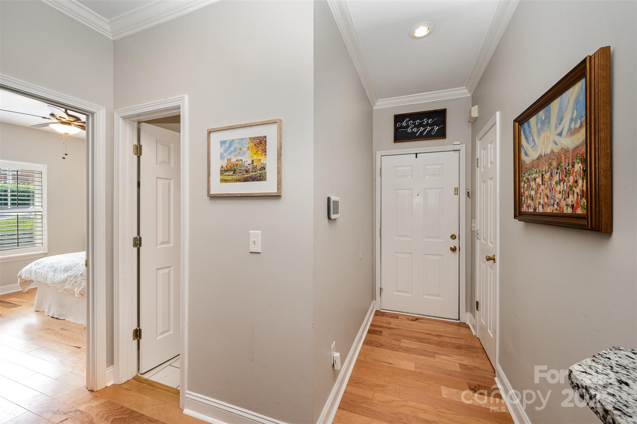 5730 Closeburn Road, Unit G Charlotte, NC 28210 - Photo 5 of 30 a view of a hallway with interior of the house