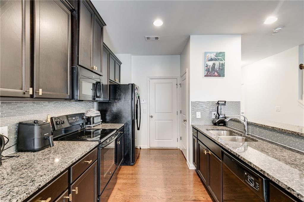 2699 Avanti Way Decatur, GA 30035 - Photo 8 of 26