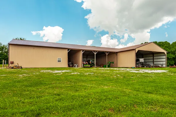 $1,400,000 | 1629 Rock Bridge Road, Bethpage, TN 37022