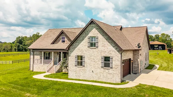$1,400,000 | 1629 Rock Bridge Road, Bethpage, TN 37022