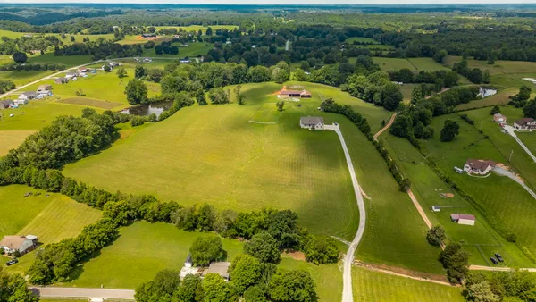 $1,400,000 | 1629 Rock Bridge Road, Bethpage, TN 37022