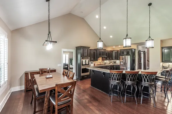 $1,400,000 | 1629 Rock Bridge Road, Bethpage, TN 37022