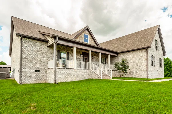 $1,400,000 | 1629 Rock Bridge Road, Bethpage, TN 37022