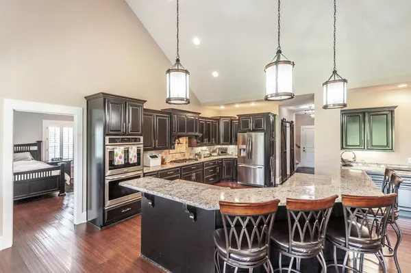 $1,400,000 | 1629 Rock Bridge Road, Bethpage, TN 37022