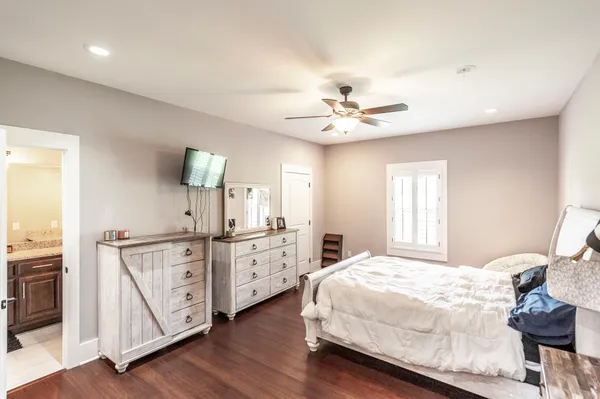 $1,400,000 | 1629 Rock Bridge Road, Bethpage, TN 37022