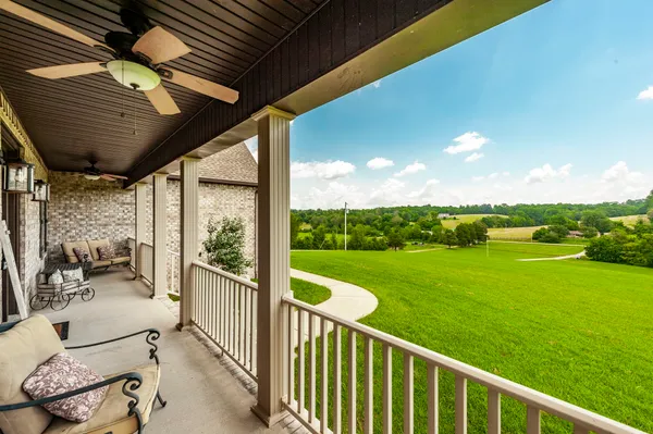 $1,400,000 | 1629 Rock Bridge Road, Bethpage, TN 37022