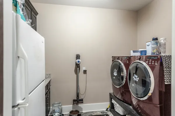 $1,400,000 | 1629 Rock Bridge Road, Bethpage, TN 37022