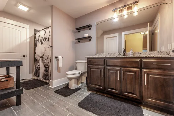 $1,400,000 | 1629 Rock Bridge Road, Bethpage, TN 37022