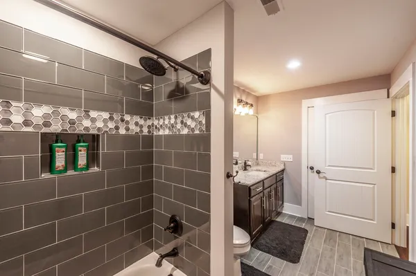 $1,400,000 | 1629 Rock Bridge Road, Bethpage, TN 37022