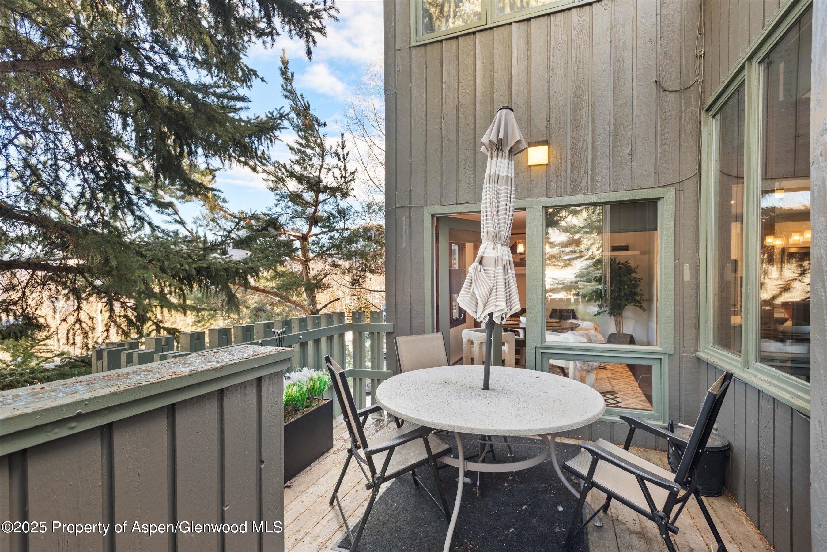 382 Meadow Ranch Road, Unit F4B Snowmass Village, CO 81615 - Photo 29 of 30 a view of a outdoor seating area