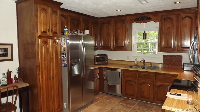 4363 Cappahosic Road Gloucester, VA 23061 - Photo 8 of 31