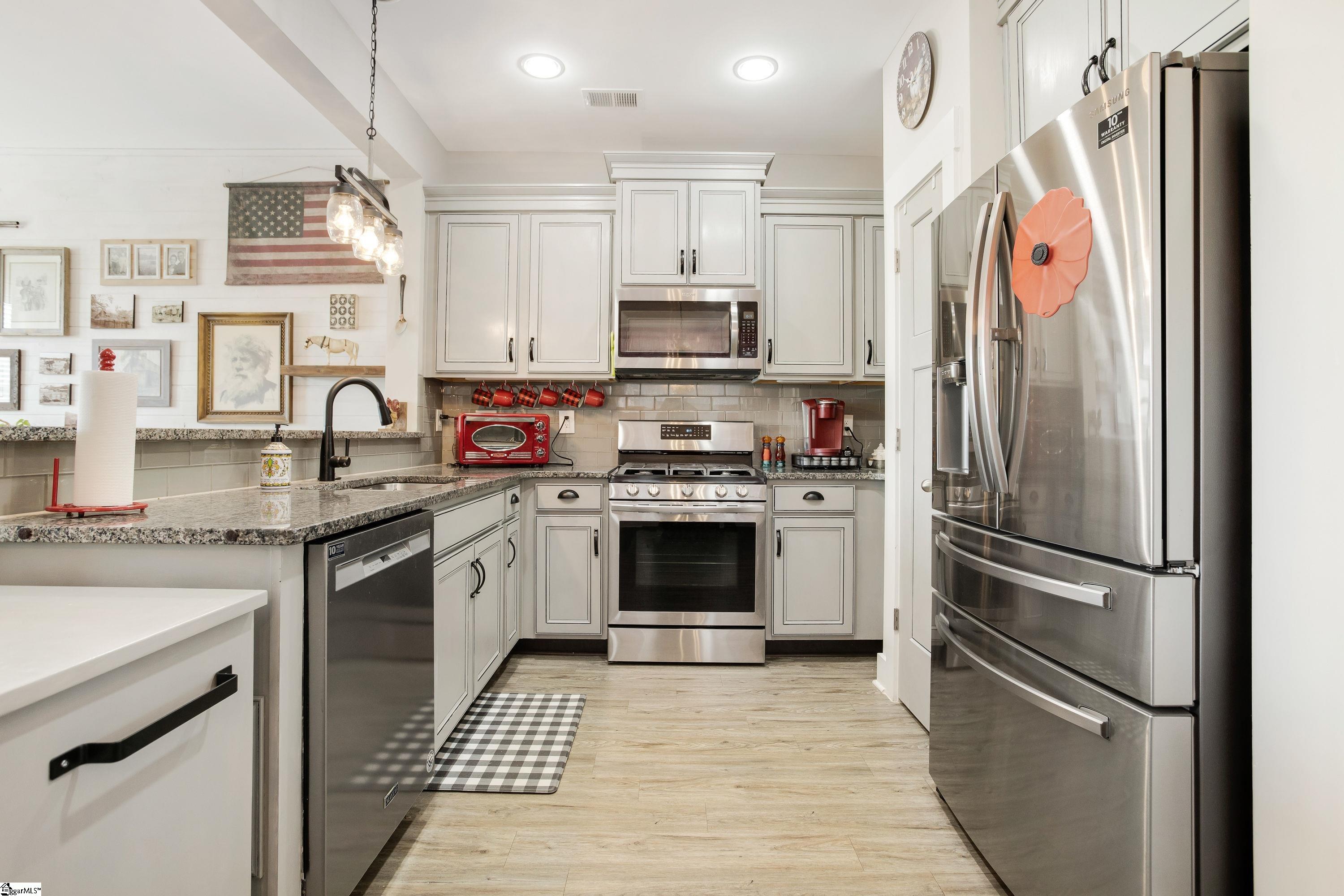 424 Meritage Street Greer, SC 29651 - Photo 8 of 27 Gallery Image 8