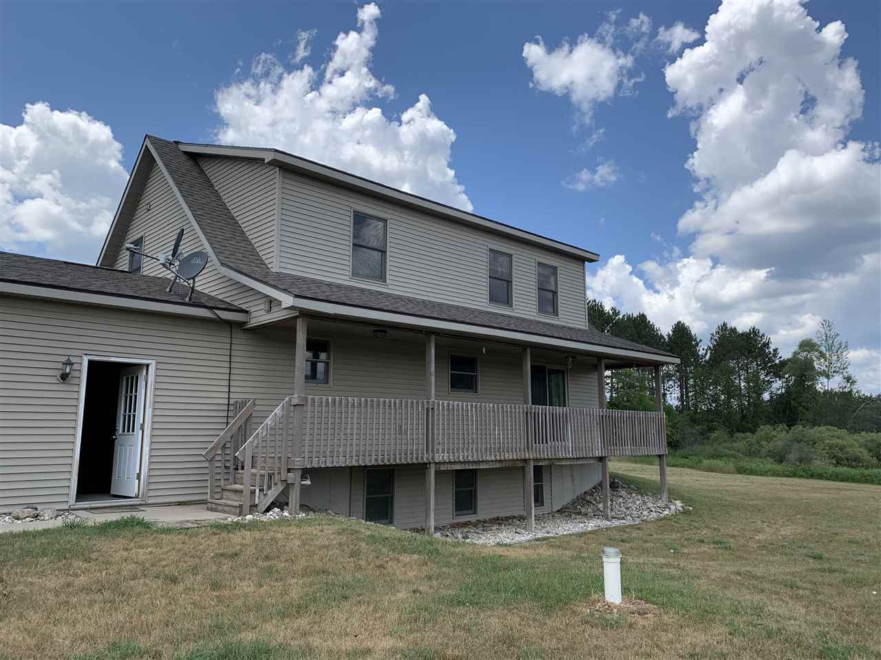 8041 South 37 Road Cadillac, MI 49601 - Photo 4 of 61 1877126-3.JPG