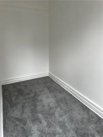 an empty room with a empty space