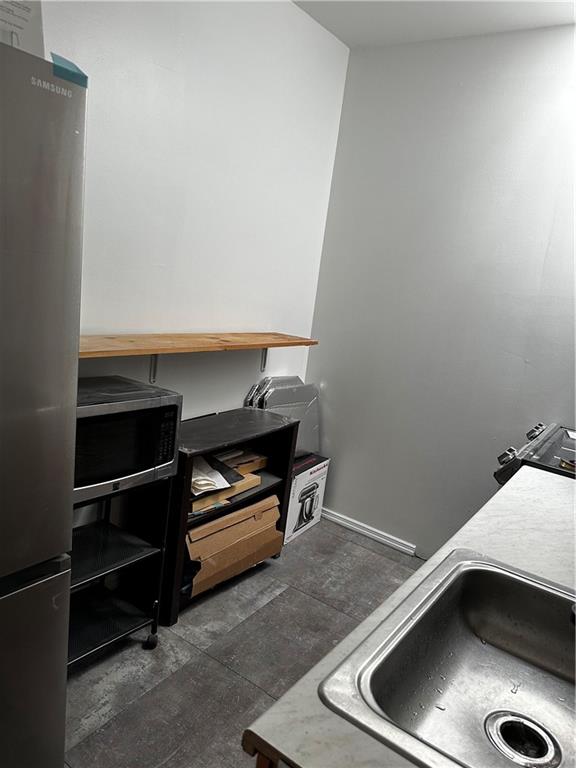 43 Linden Street Brooklyn, NY 11221 - Photo 8 of 24 3rd floor kitchen