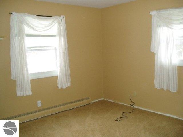 511 Bloomfield Road Traverse City, MI 49686 - Photo 9 of 9 1687564-8.JPG