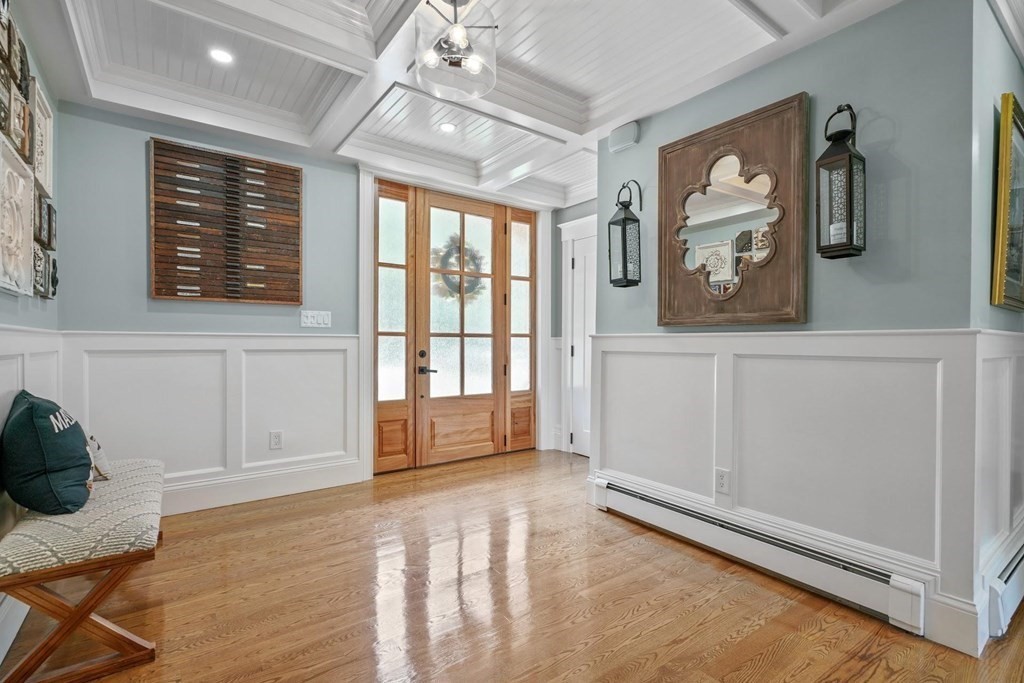 1016 Brook Road Milton, MA 02186 - Photo 5 of 39