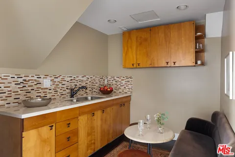 $2,699,000 | 2293 Bronson Hill Drive, Los Angeles, CA 90068