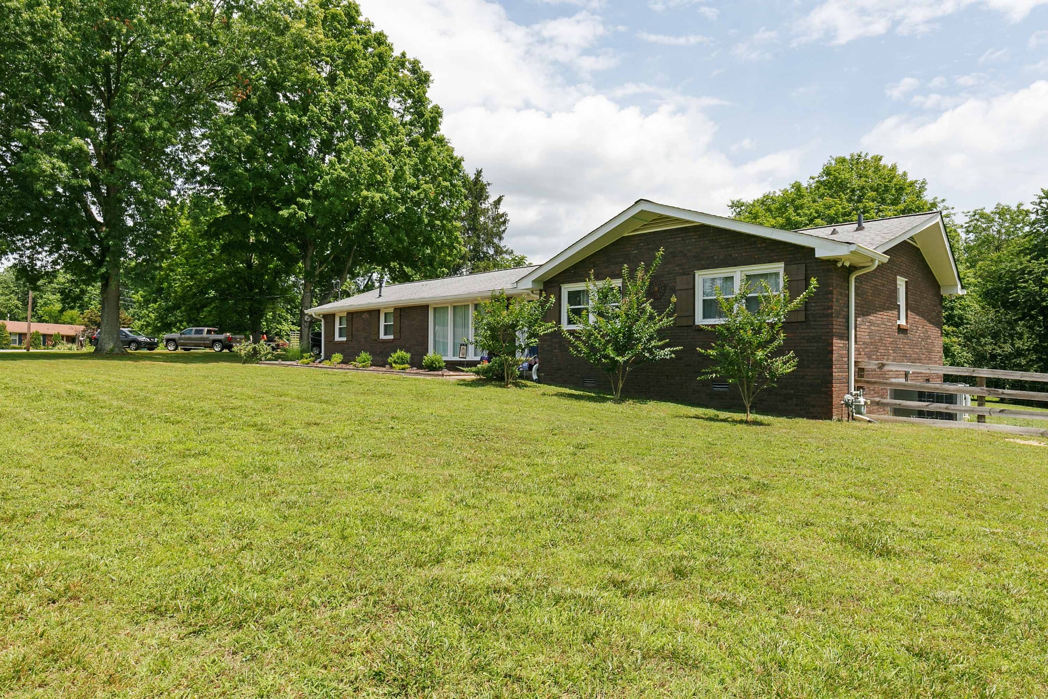 206 Green Harbor Road Old Hickory, TN 37138 - Photo 2 of 34