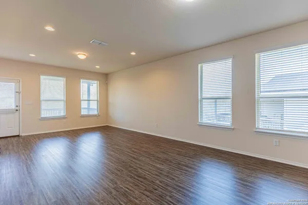 $2,350 | 11219 Pomona Park, San Antonio, TX 78249