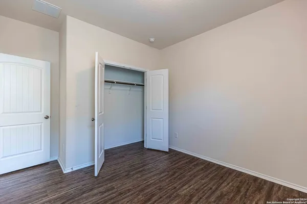 $2,350 | 11219 Pomona Park, San Antonio, TX 78249