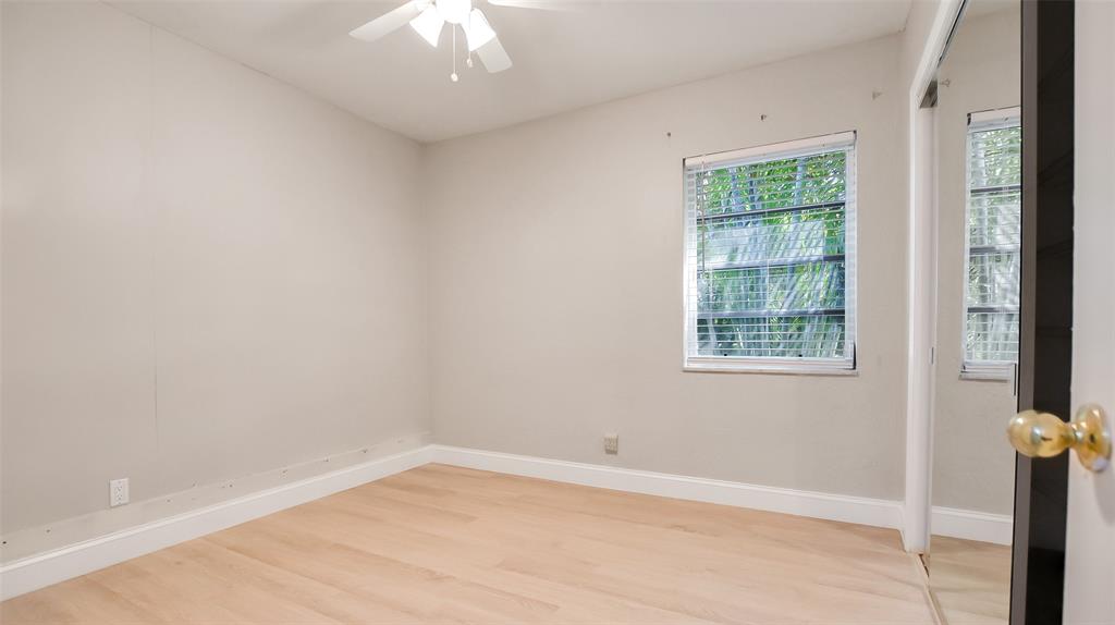 600 Southwest 19th Street Fort Lauderdale, FL 33315 - Photo 13 of 24 an empty room with a window