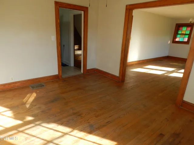 $399,000 | 200-202 Main Street West, Mount Carmel, TN 37645