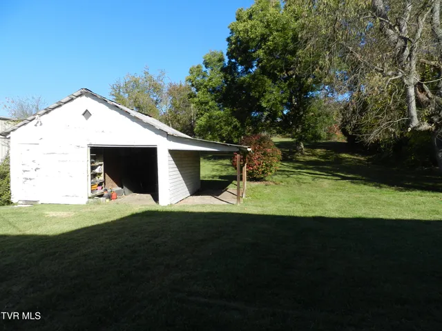 $399,000 | 200-202 Main Street West, Mount Carmel, TN 37645