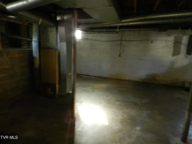 $399,000 | 200-202 Main Street West, Mount Carmel, TN 37645