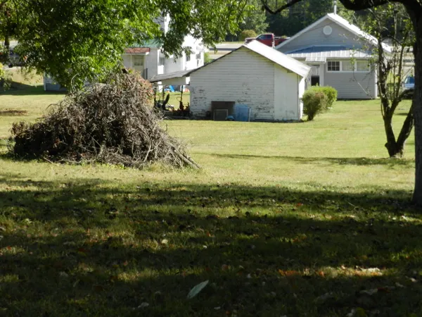 $389,000 | 200-202 Main Street West, Mount Carmel, TN 37645