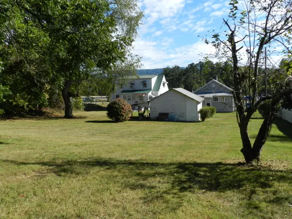 $389,000 | 200-202 Main Street West, Mount Carmel, TN 37645