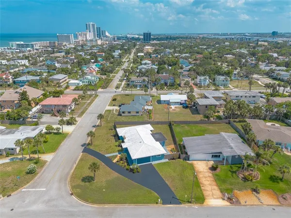 $569,900 | 1032 Belaire Drive, Daytona Beach, FL 32118