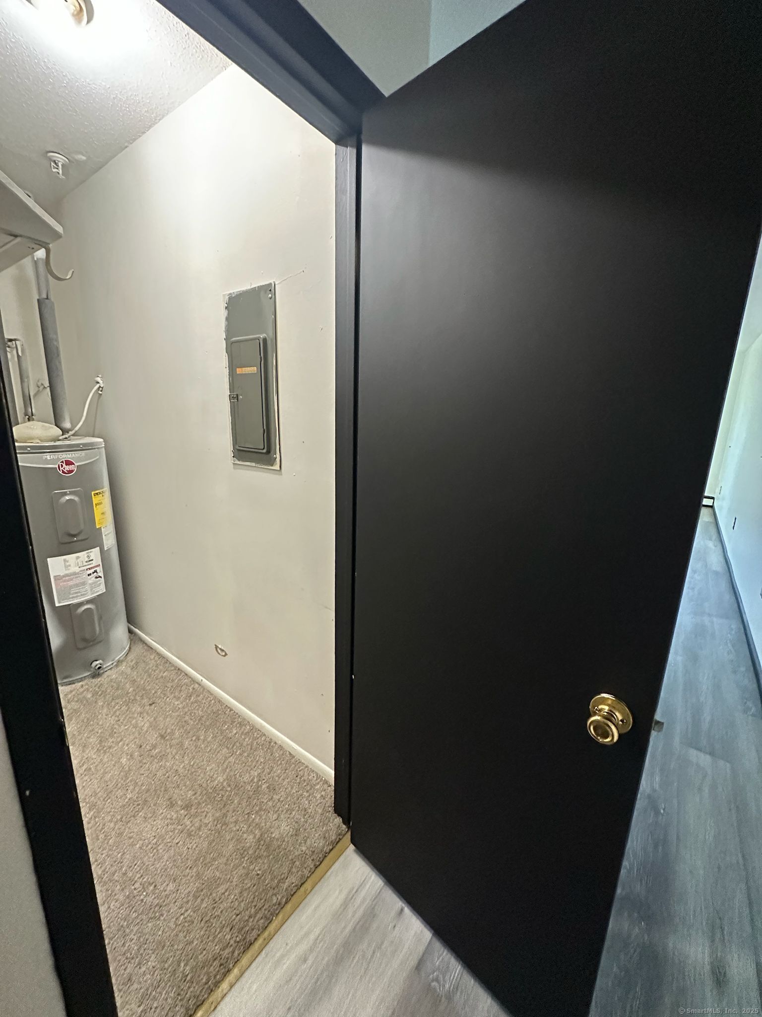 1660 East Main Street, Unit 1B Waterbury, CT 06705 - Photo 17 of 26