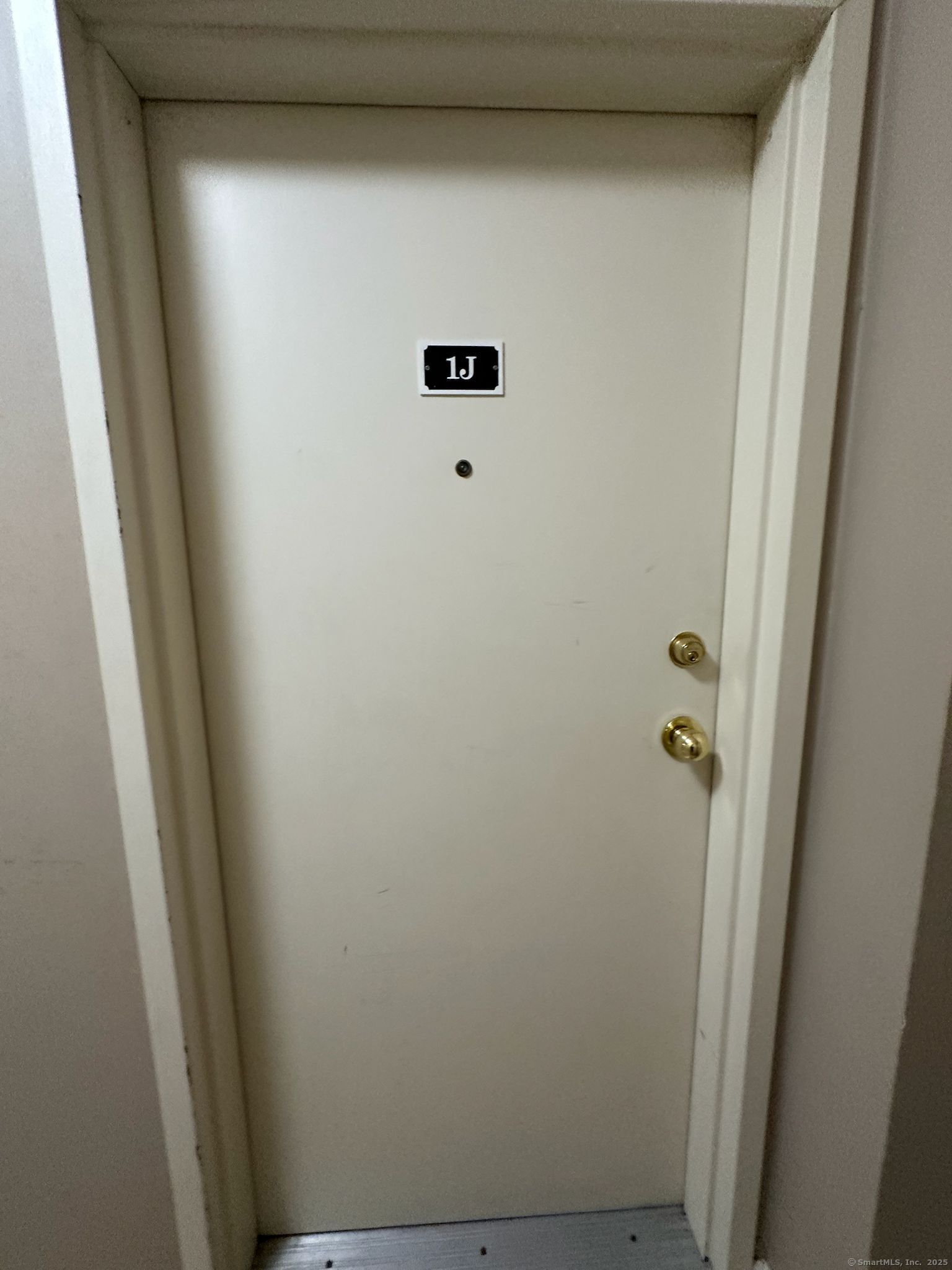 1660 East Main Street, Unit 1B Waterbury, CT 06705 - Photo 4 of 26