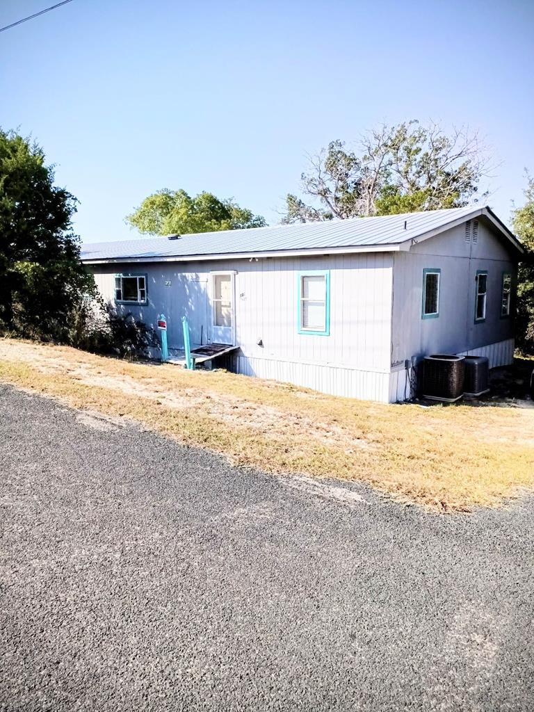 102 Robin Hill Kerrville, TX 78028 - Photo 13 of 25