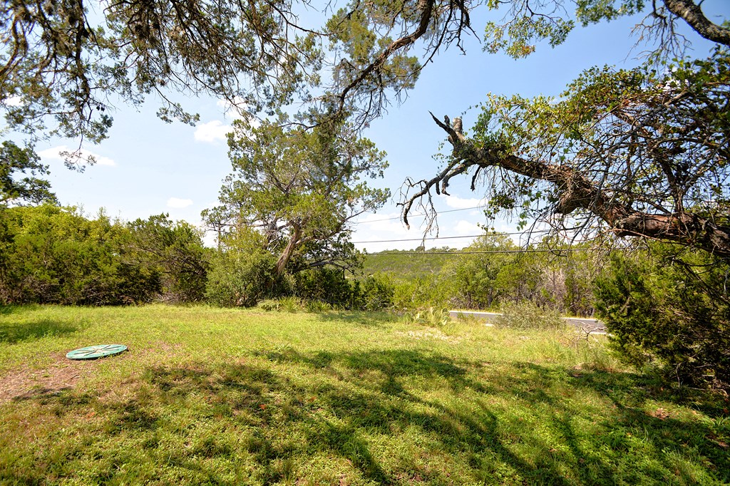 102 Robin Hill Kerrville, TX 78028 - Photo 8 of 25
