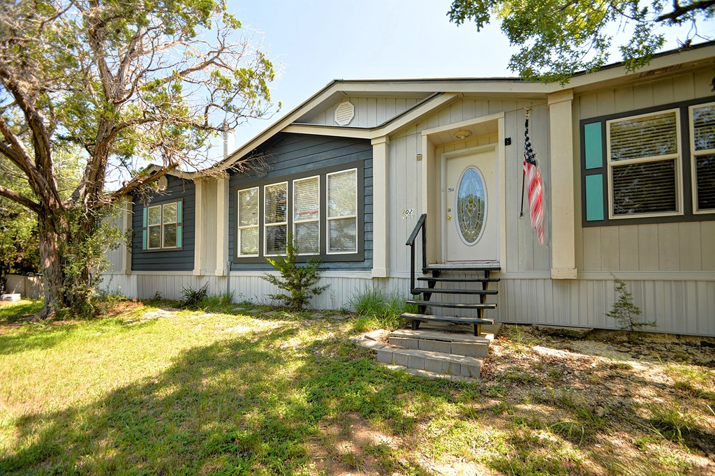 102 Robin Hill Kerrville, TX 78028 - Photo 10 of 25