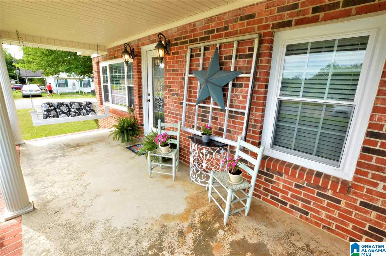 746 17th Avenue North Clanton, AL 35045 - Photo 2 of 18