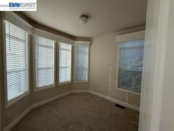 $199,900 | 3263 Vineyard Avenue, Unit 200, Pleasanton, CA 94566