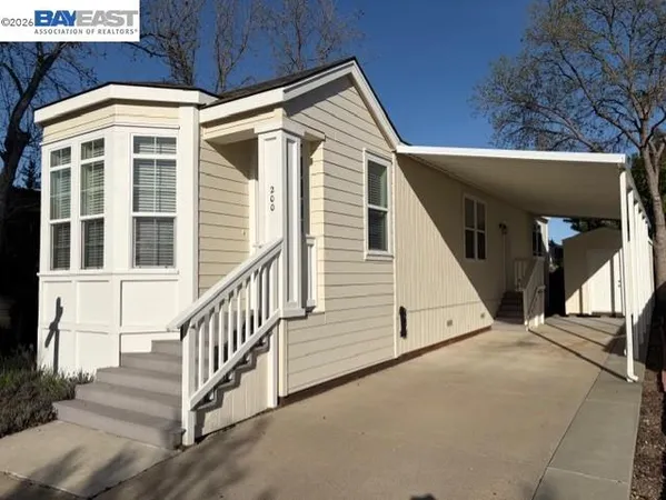 $199,900 | 3263 Vineyard Avenue, Unit 200, Pleasanton, CA 94566