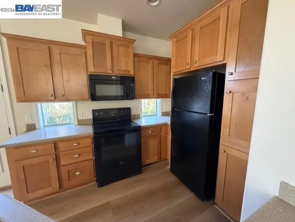 $199,900 | 3263 Vineyard Avenue, Unit 200, Pleasanton, CA 94566