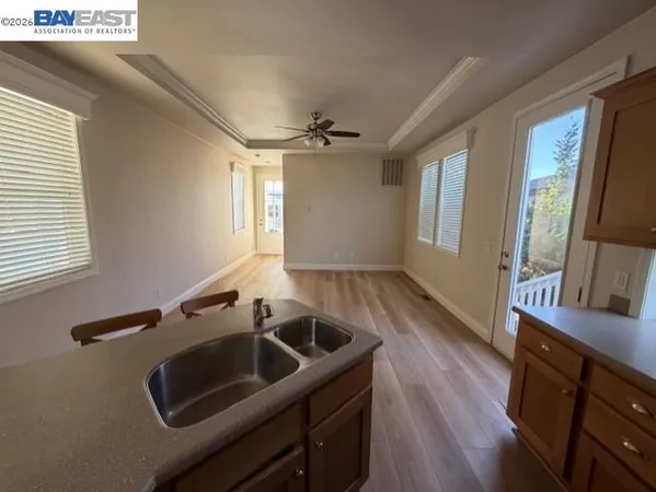 $199,900 | 3263 Vineyard Avenue, Unit 200, Pleasanton, CA 94566