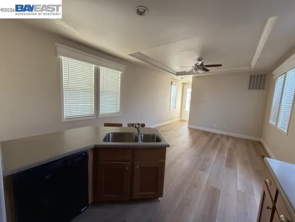 $199,900 | 3263 Vineyard Avenue, Unit 200, Pleasanton, CA 94566