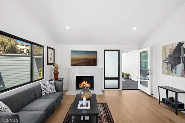 $12,500 | 990 Meadowlark Drive, Laguna Beach, CA 92651