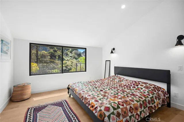 $12,500 | 990 Meadowlark Drive, Laguna Beach, CA 92651