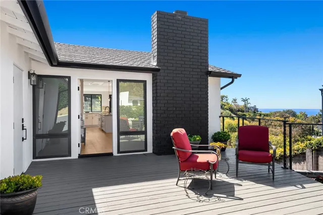 $12,500 | 990 Meadowlark Drive, Laguna Beach, CA 92651